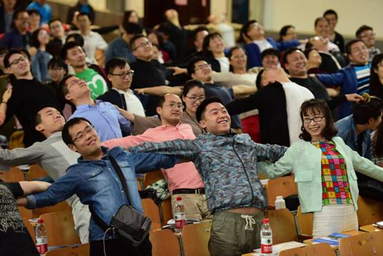 学员互动新
